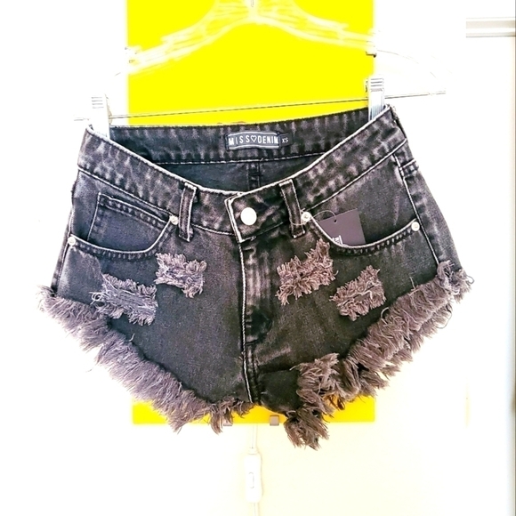 Missdenim | Low Waist Acid Wash Short - Picture 1 of 4
